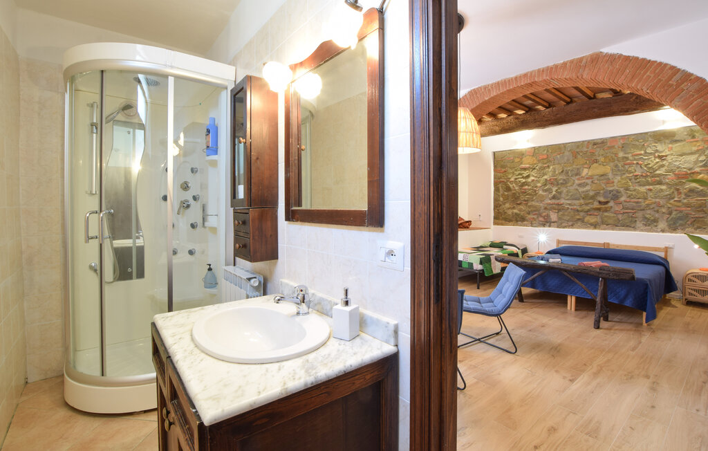 bagno del appartamento vacanze arezzo