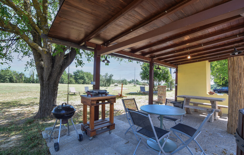 gazebo e servizi esterni in casa vacanze in Toscana